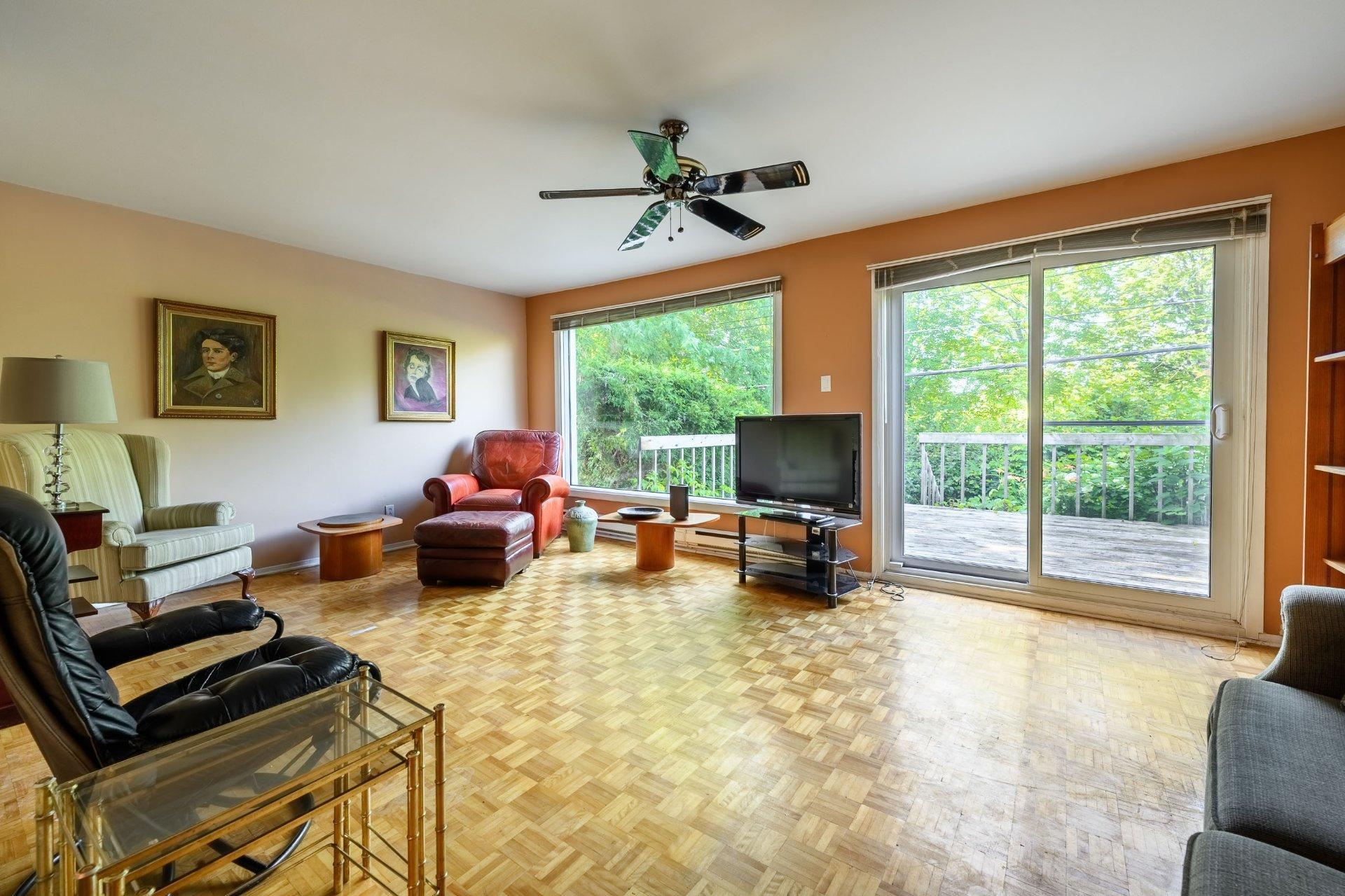 









5920


Av. du Bocage

,
Montréal (Anjou),




QC
H1M1X2

