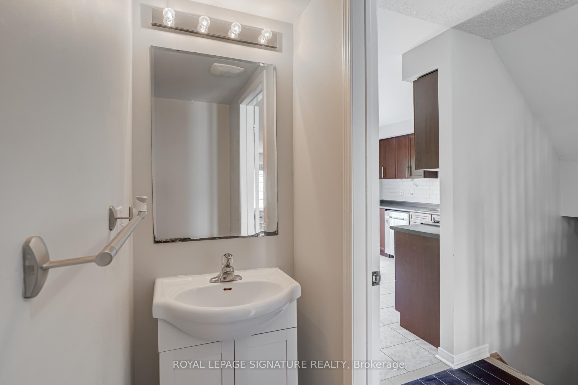 









38


Webbford

Street,
Ajax,




ON
L1S 0A7


