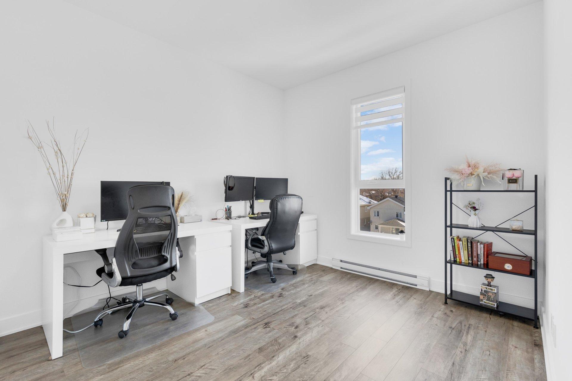 









3040


Rue de la Comtesse

, 416,
Laval (Duvernay),




QC
H7E0H8

