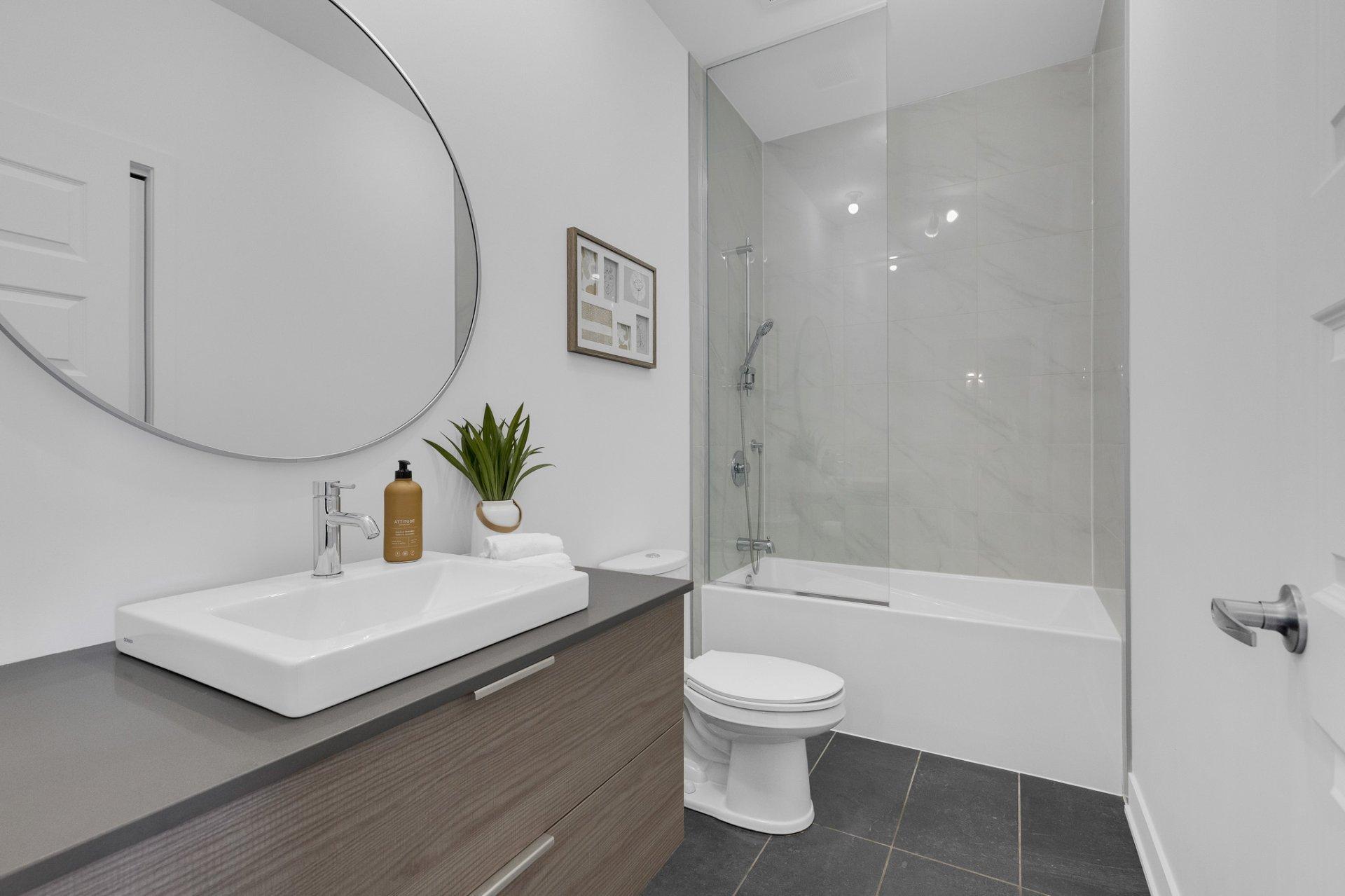 









3040


Rue de la Comtesse

, 416,
Laval (Duvernay),




QC
H7E0H8

