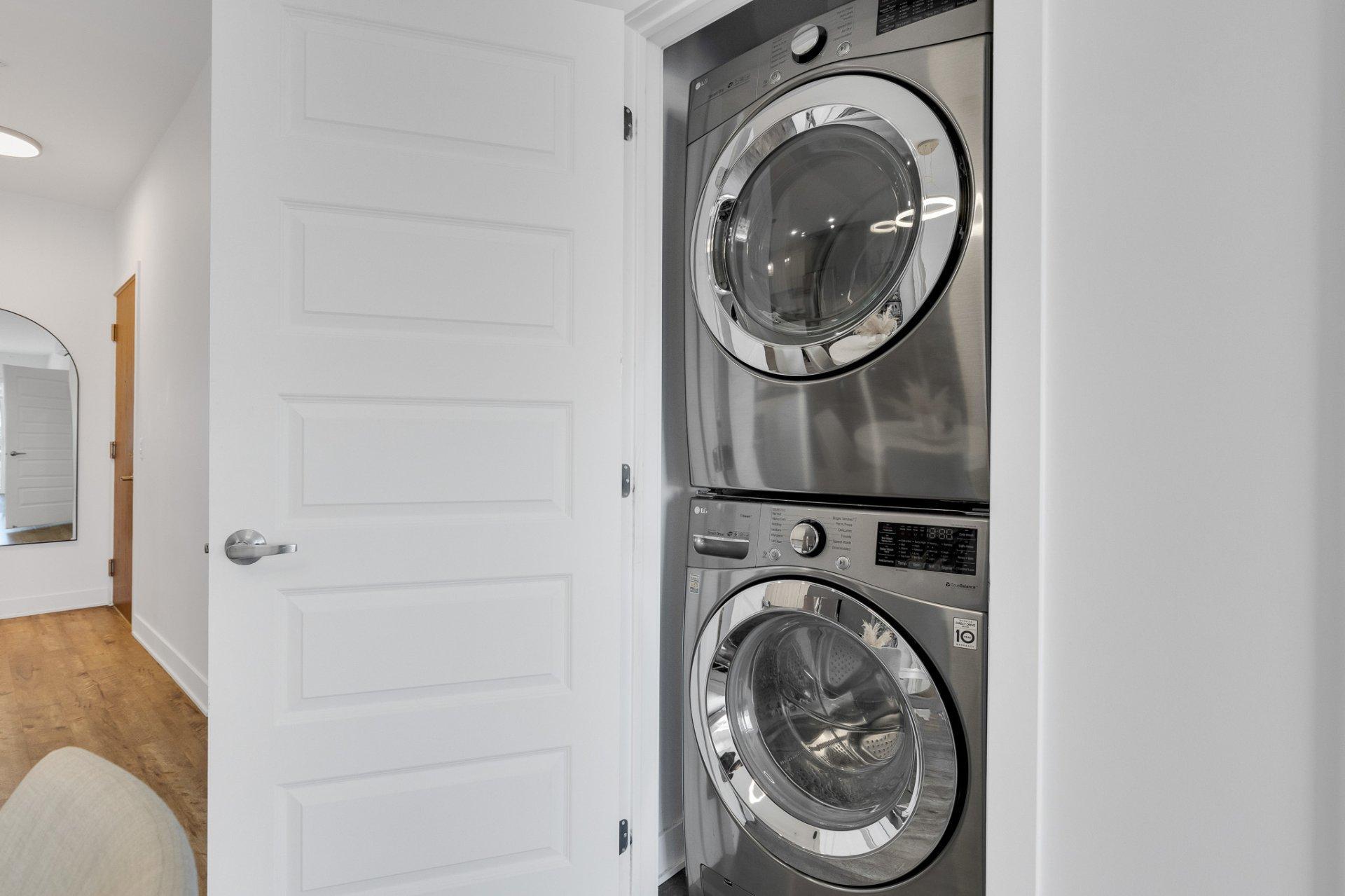 









3040


Rue de la Comtesse

, 416,
Laval (Duvernay),




QC
H7E0H8

