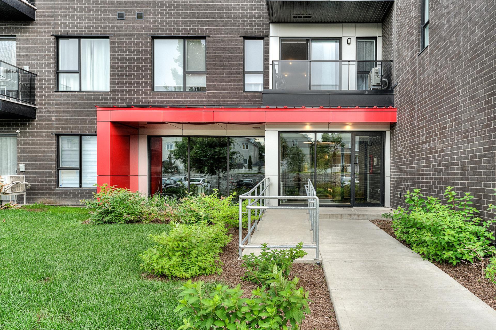 









3040


Rue de la Comtesse

, 416,
Laval (Duvernay),




QC
H7E0H8

