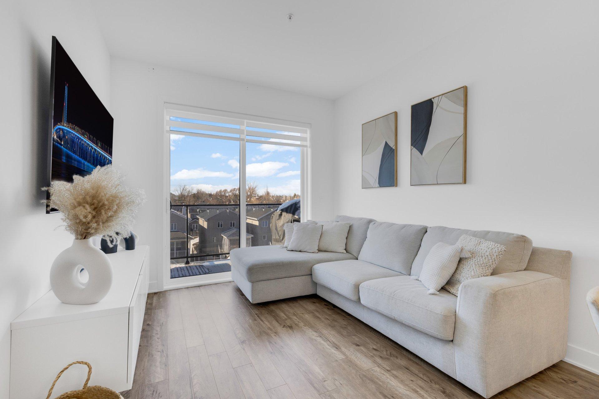 









3040


Rue de la Comtesse

, 416,
Laval (Duvernay),




QC
H7E0H8


