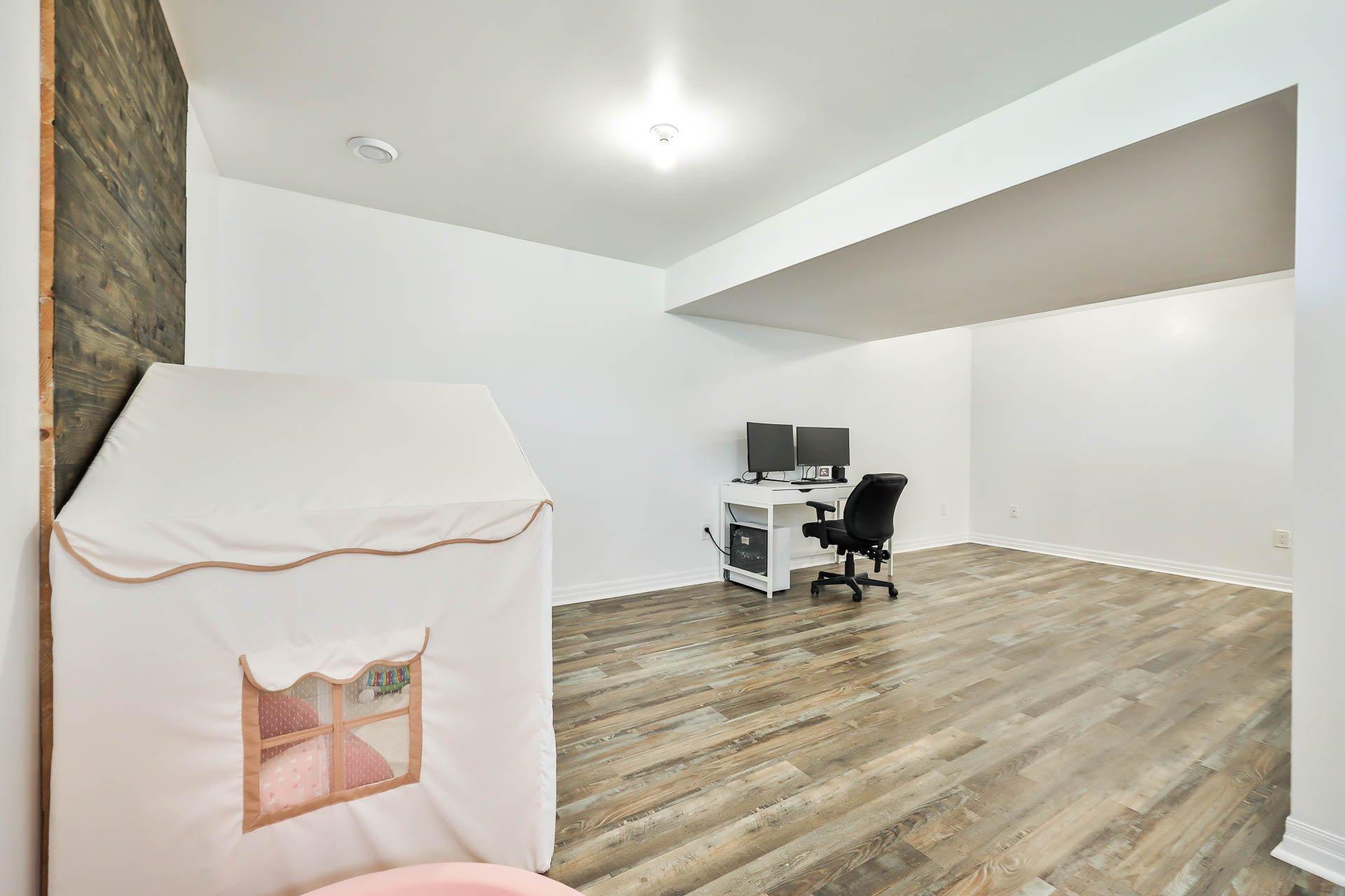 









157


Rue de l'Ours-Noir

,
Gatineau (Aylmer),




QC
J9J1Y8

