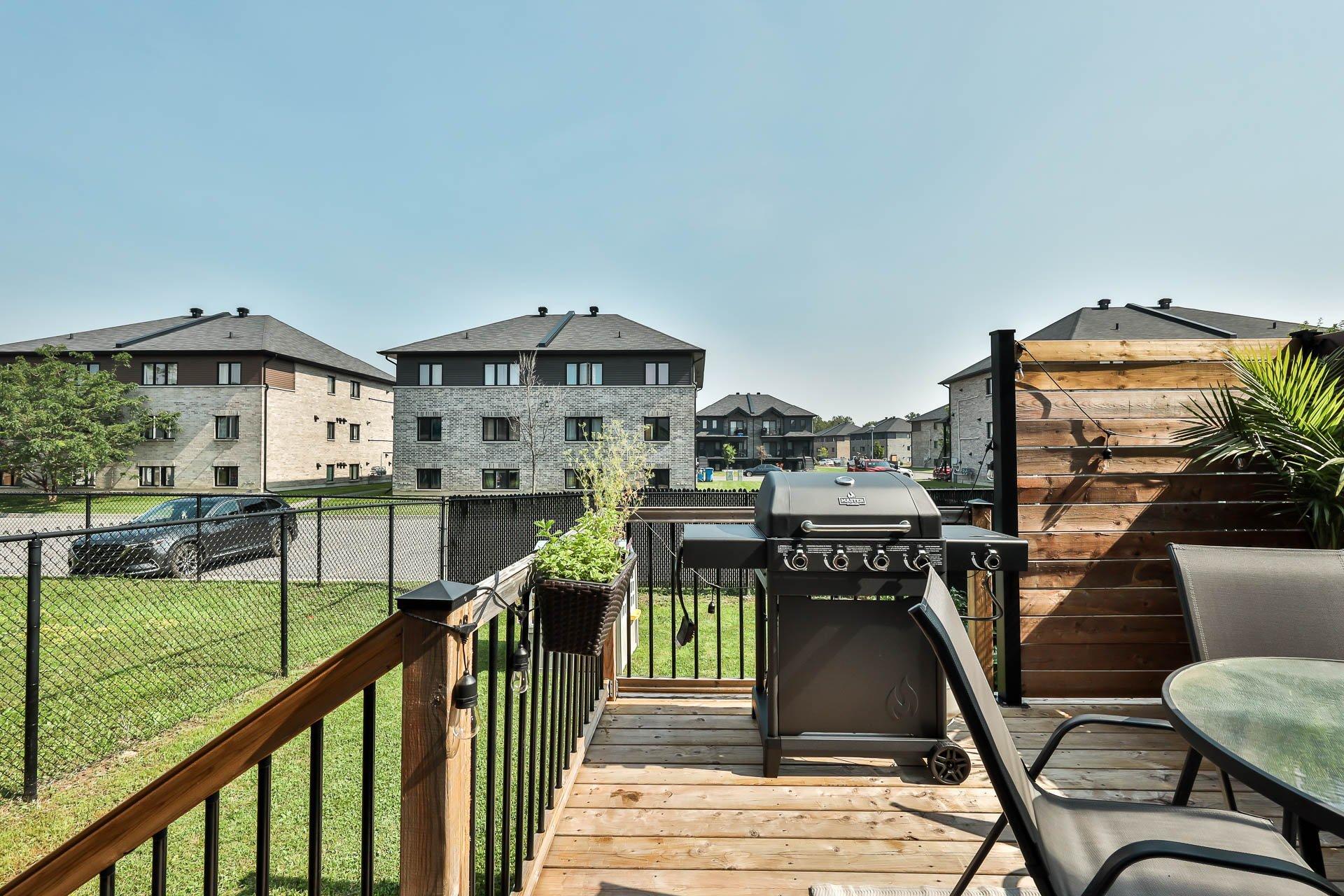 









157


Rue de l'Ours-Noir

,
Gatineau (Aylmer),




QC
J9J1Y8

