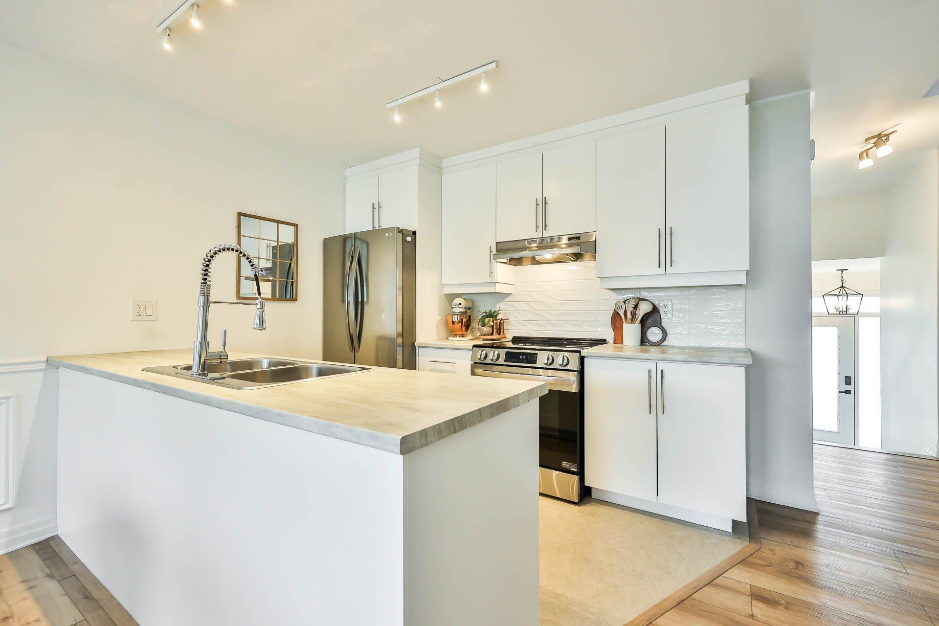 









157


Rue de l'Ours-Noir

,
Gatineau (Aylmer),




QC
J9J1Y8

