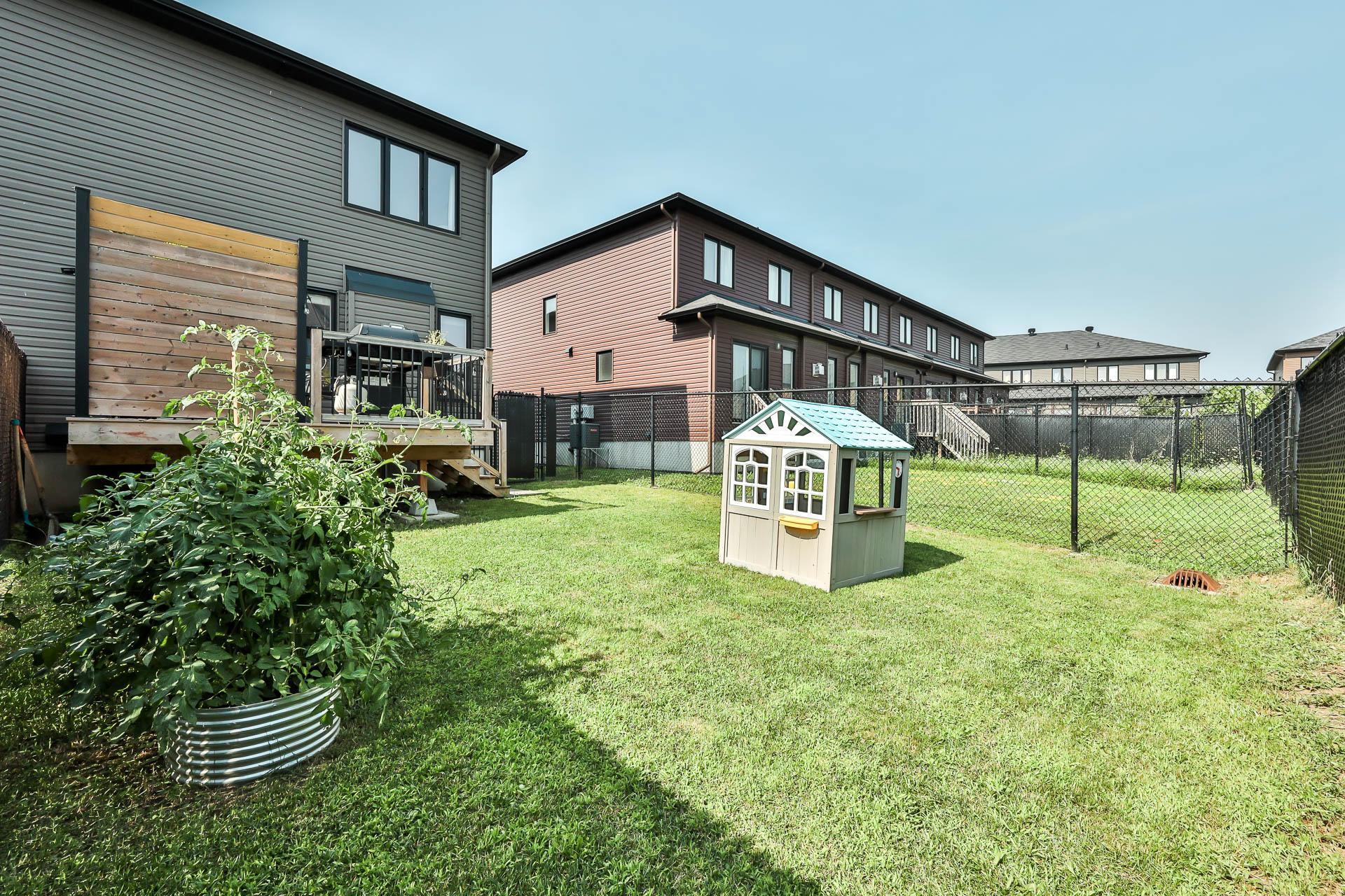 









157


Rue de l'Ours-Noir

,
Gatineau (Aylmer),




QC
J9J1Y8

