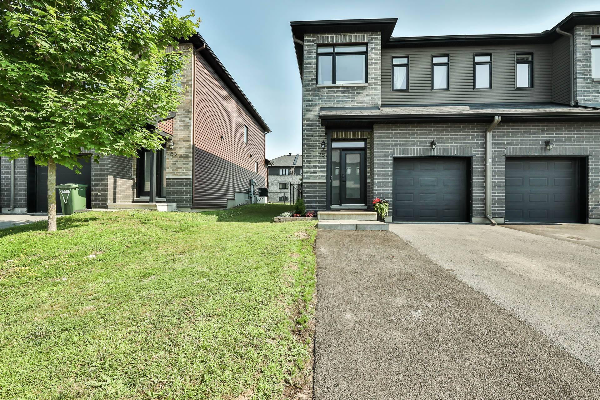 









157


Rue de l'Ours-Noir

,
Gatineau (Aylmer),




QC
J9J1Y8


