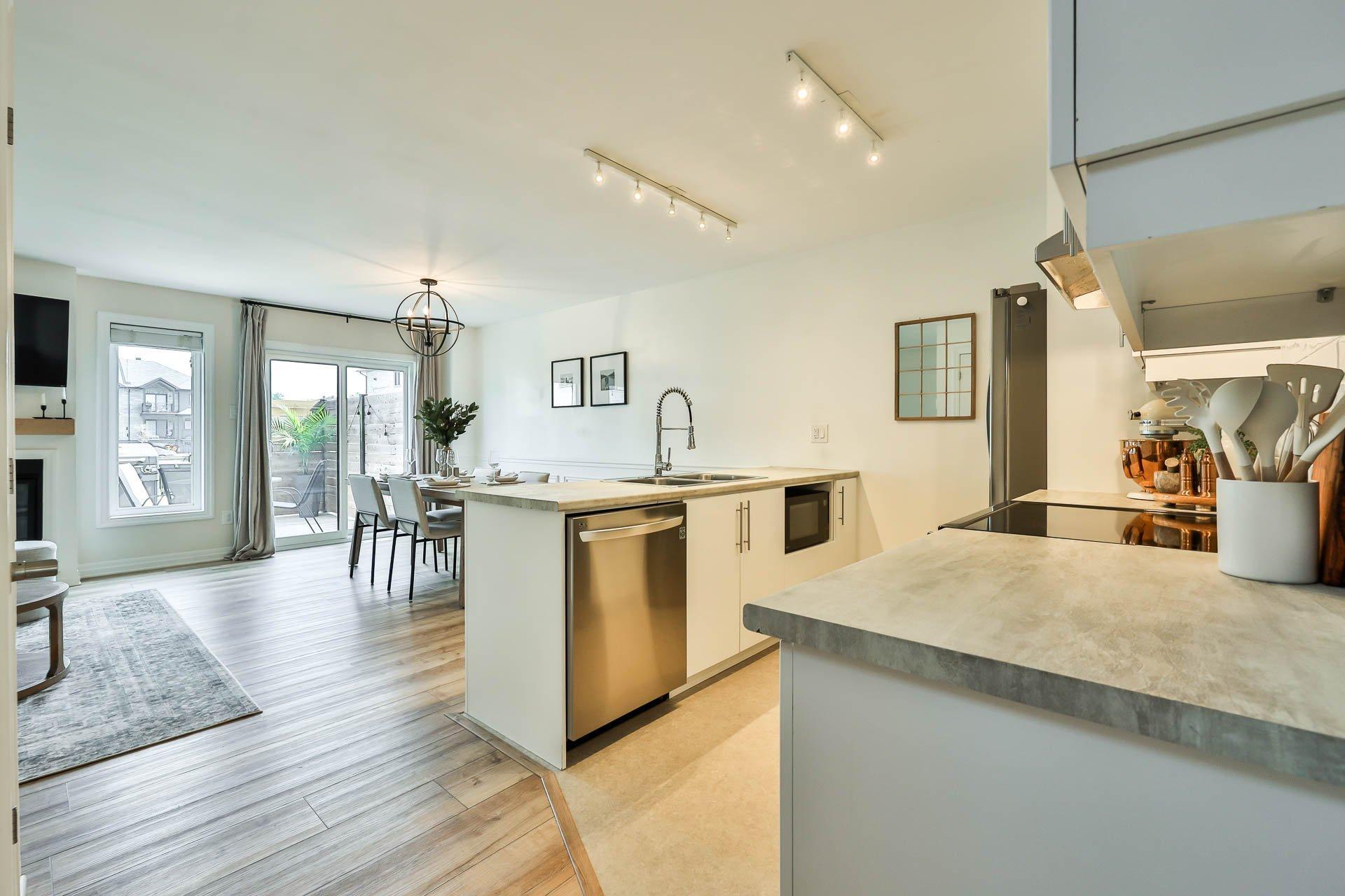 









157


Rue de l'Ours-Noir

,
Gatineau (Aylmer),




QC
J9J1Y8

