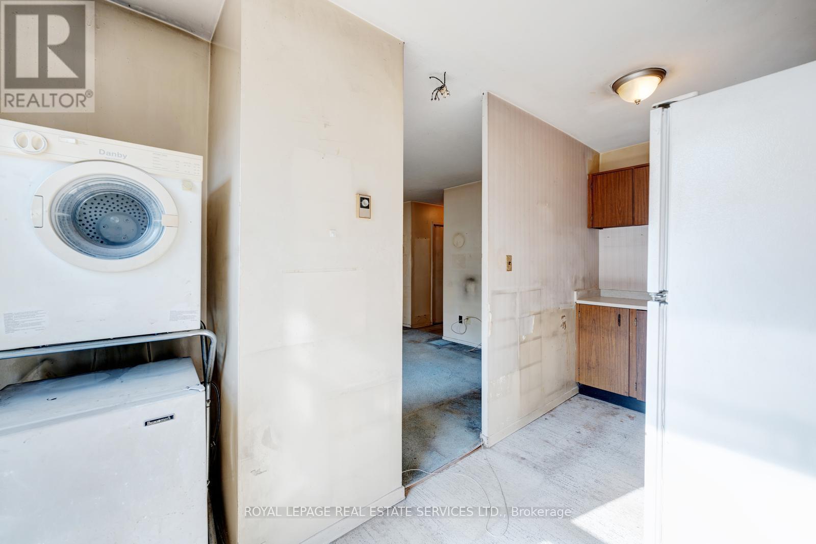 












509 - 40 HOMEWOOD AVENUE

,
Toronto,




Ontario
M4Y2K2

