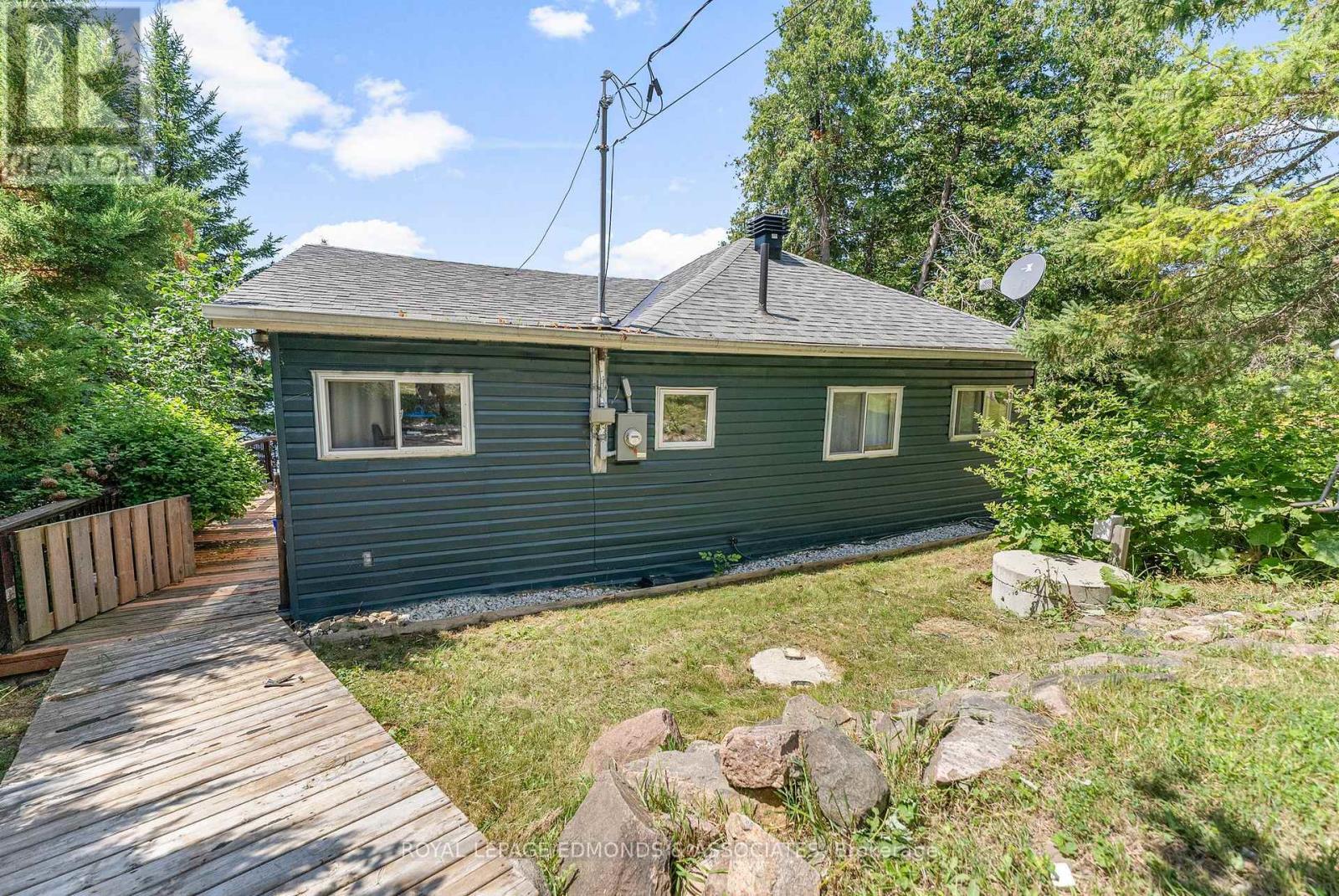 












40A HENDRY LANE

,
Whitewater Region,




Ontario
K0J1K0

