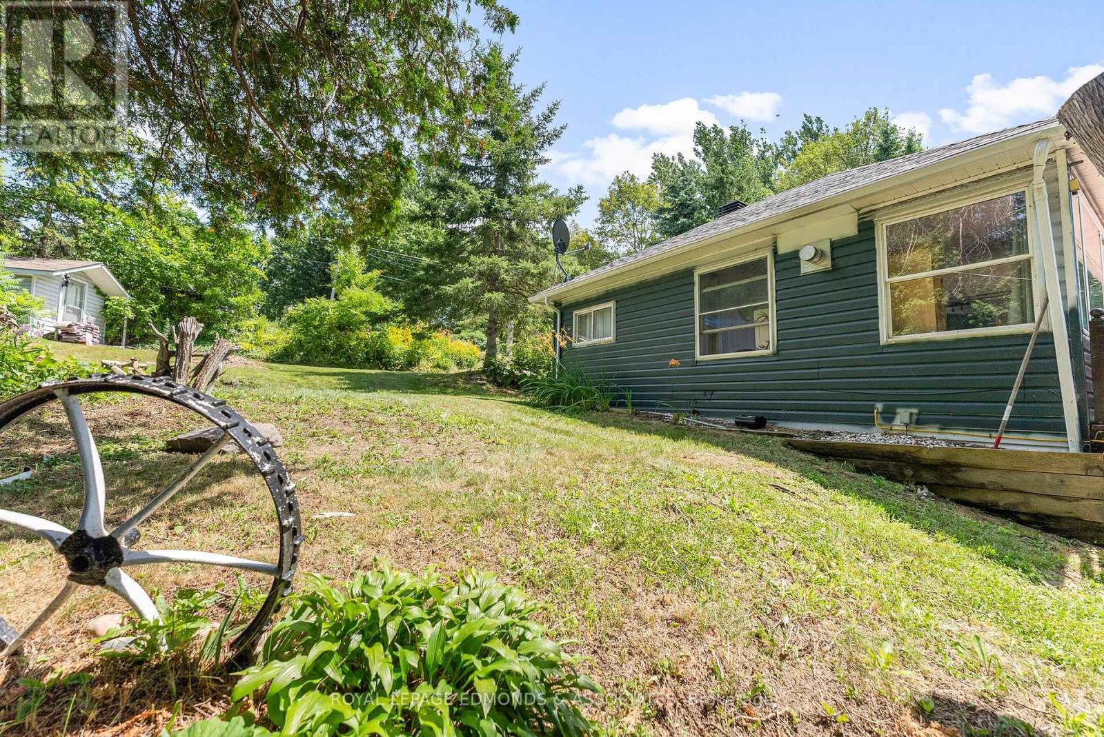 












40A HENDRY LANE

,
Whitewater Region,




Ontario
K0J1K0


