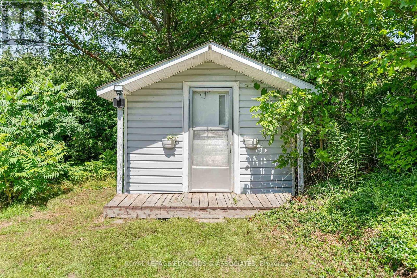 












40A HENDRY LANE

,
Whitewater Region,




Ontario
K0J1K0

