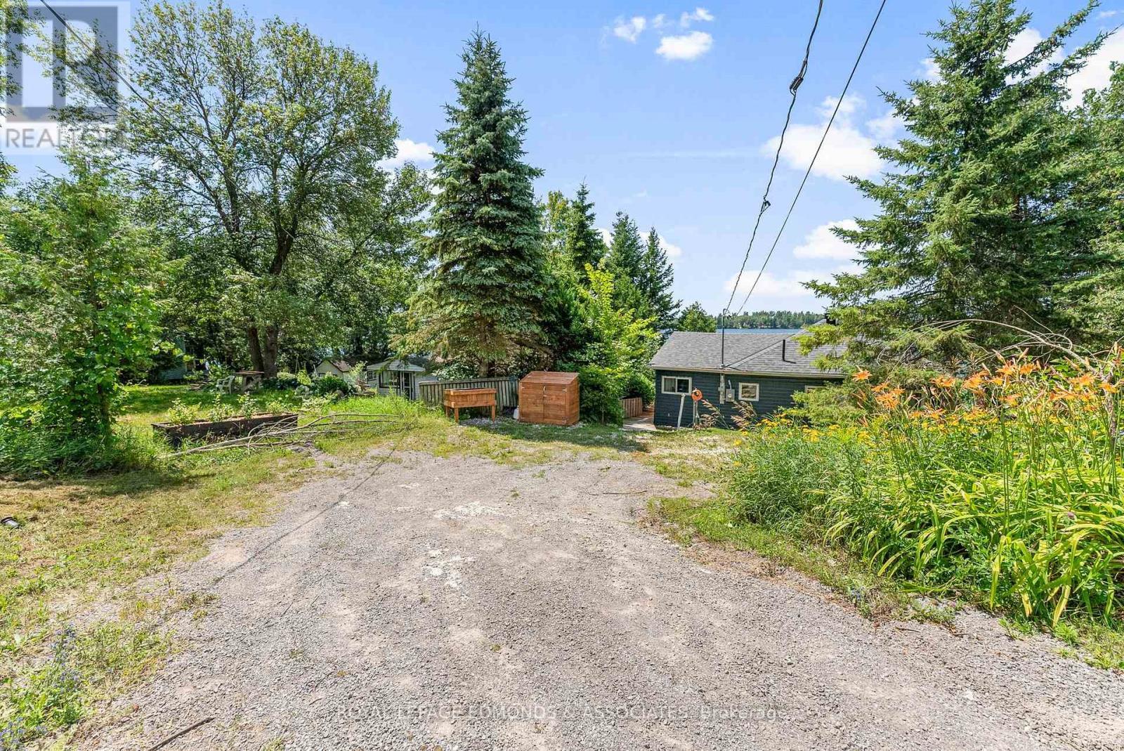 












40A HENDRY LANE

,
Whitewater Region,




Ontario
K0J1K0

