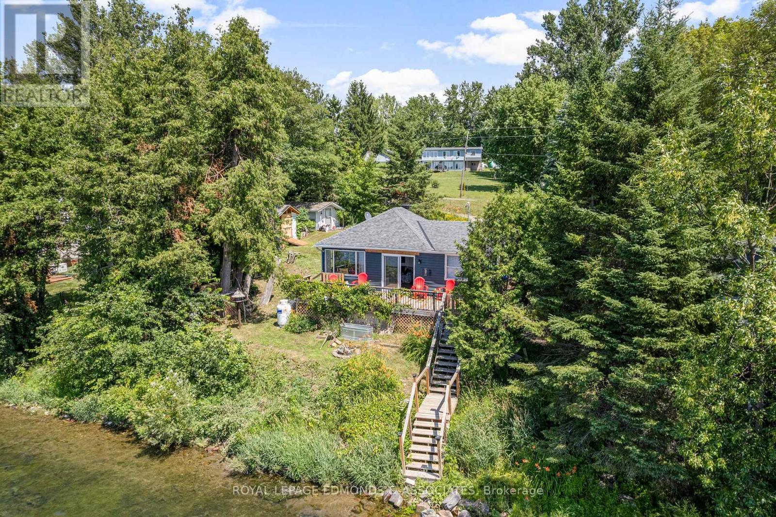 












40A HENDRY LANE

,
Whitewater Region,




Ontario
K0J1K0

