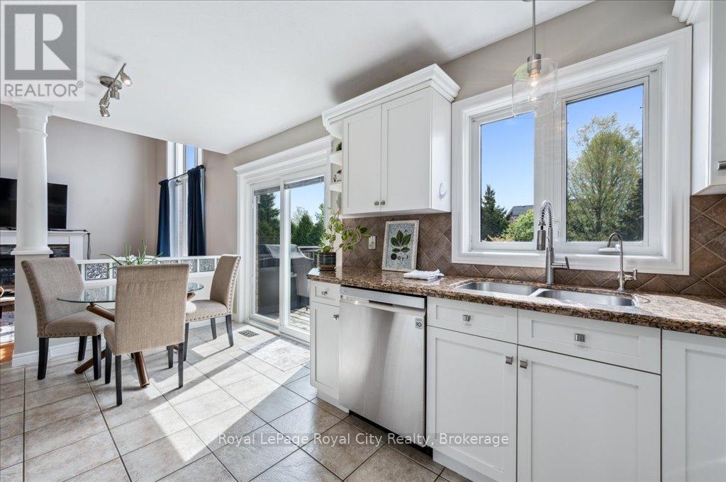 












67 GREY OAK DRIVE

,
Guelph (Pineridge/Westminster Woods),




Ontario
N1L1R2

