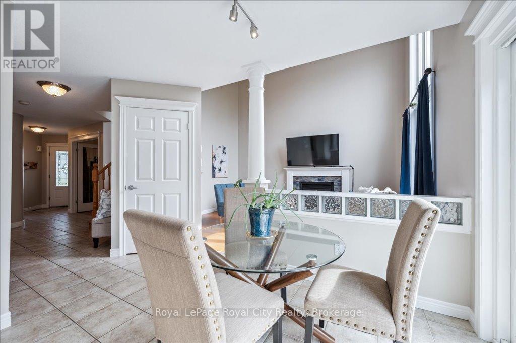 












67 GREY OAK DRIVE

,
Guelph (Pineridge/Westminster Woods),




Ontario
N1L1R2

