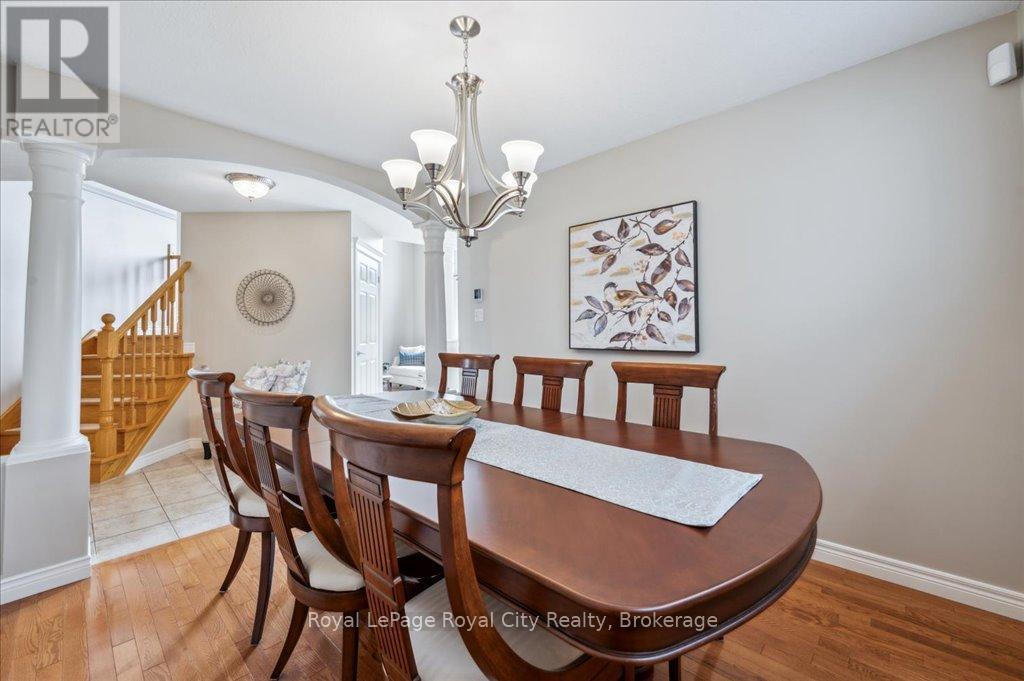 












67 GREY OAK DRIVE

,
Guelph (Pineridge/Westminster Woods),




Ontario
N1L1R2

