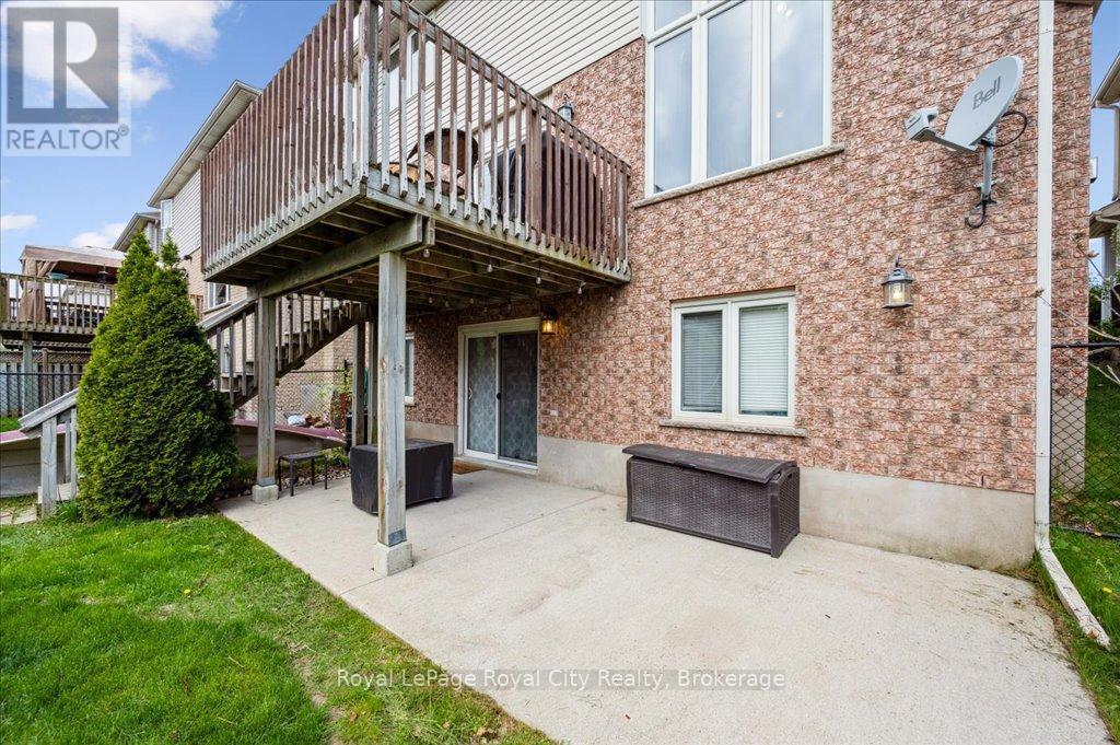 












67 GREY OAK DRIVE

,
Guelph (Pineridge/Westminster Woods),




Ontario
N1L1R2

