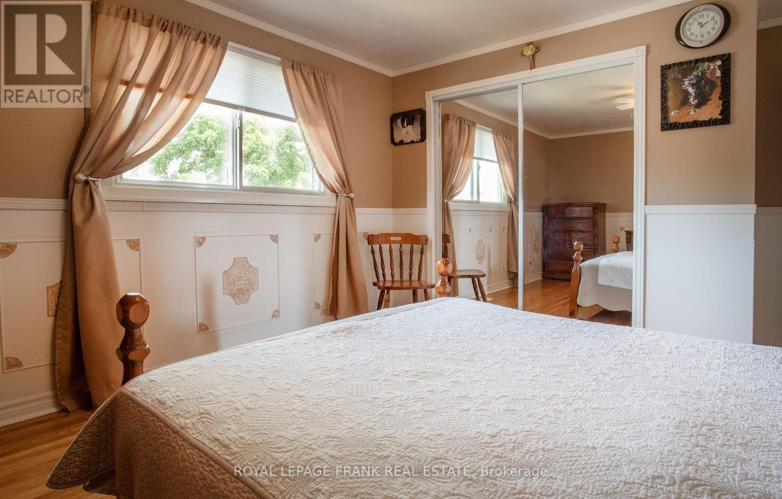 












1 ROOSEVELT AVENUE

,
Ajax (South East),




Ontario
L1S2L1

