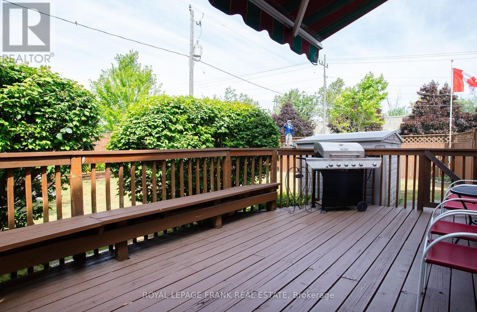 












1 ROOSEVELT AVENUE

,
Ajax (South East),




Ontario
L1S2L1

