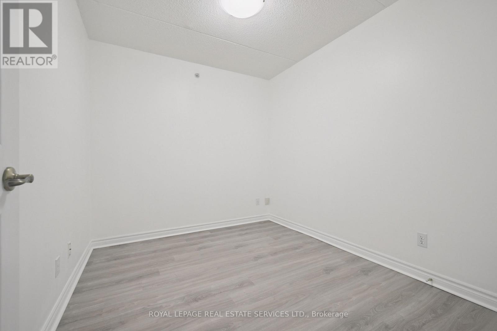 












207 - 1450 BISHOPS GATE

,
Oakville,




Ontario
L6M4N1

