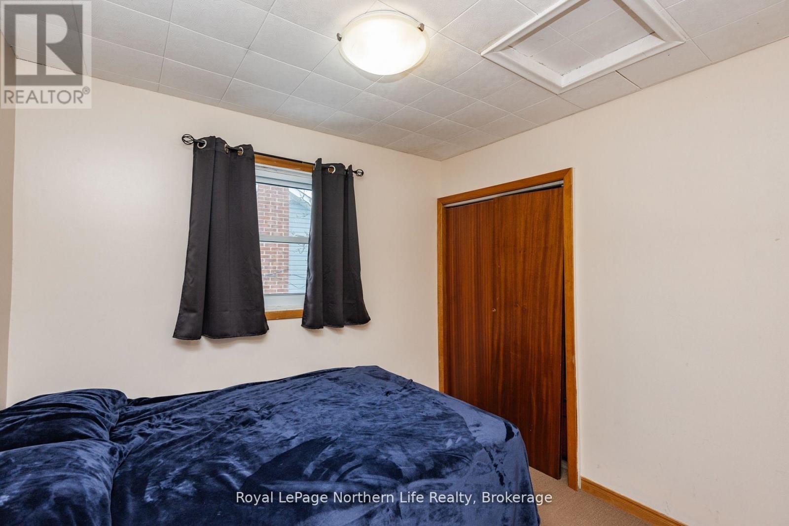 












581 BANNER AVENUE

,
North Bay (Ferris),




Ontario
P1A1X7

