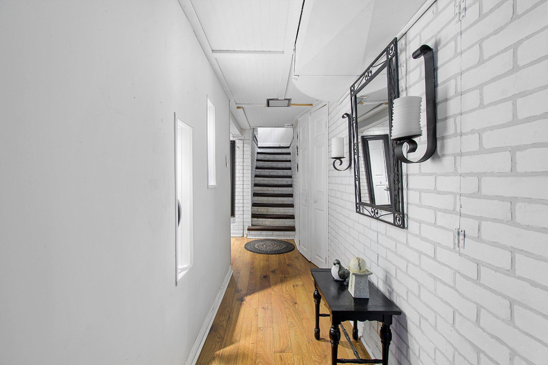 









5C


Rue McCagg

,
Clarendon,




QC
J0X2Y0

