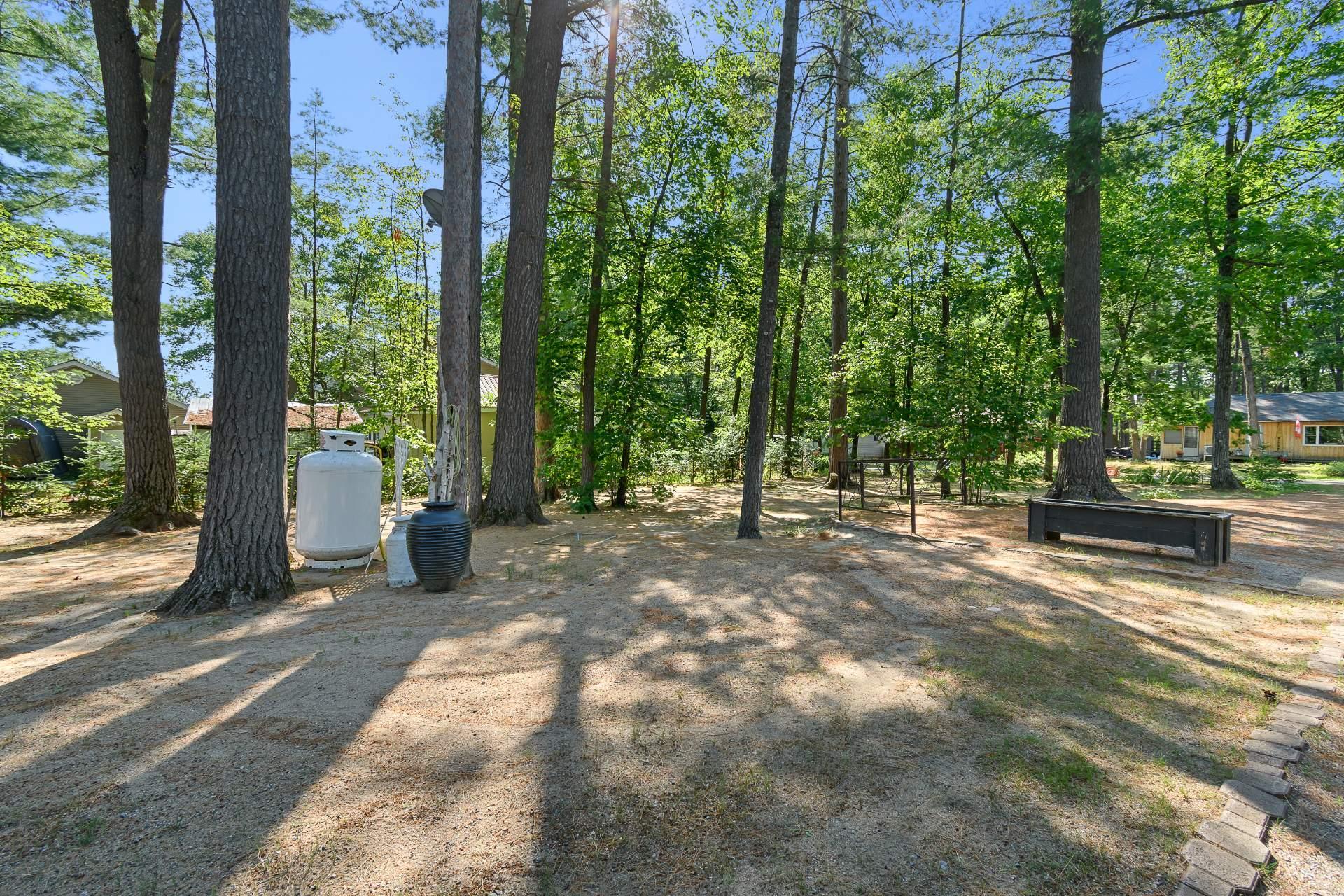 









5C


Rue McCagg

,
Clarendon,




QC
J0X2Y0

