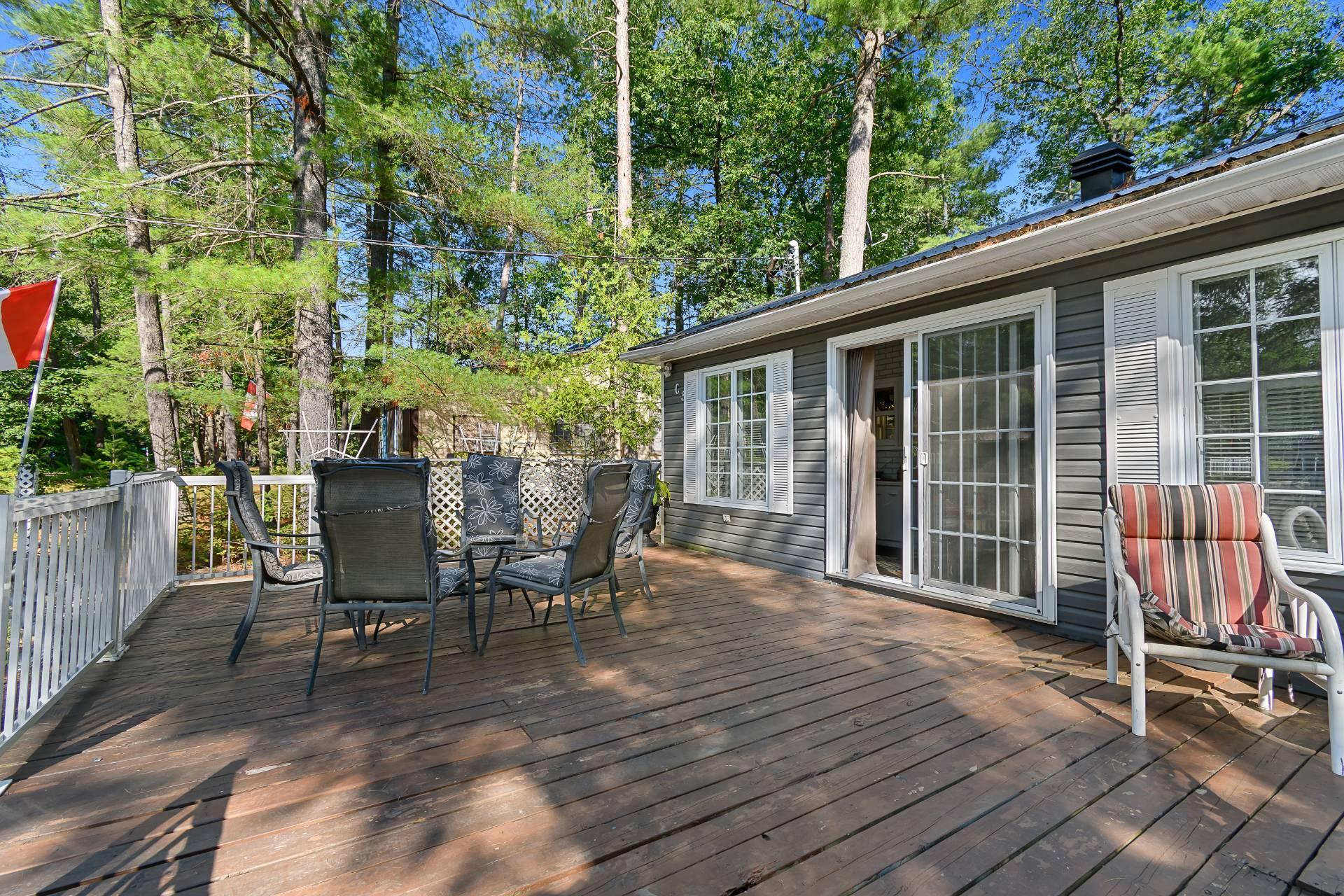 









5C


Rue McCagg

,
Clarendon,




QC
J0X2Y0


