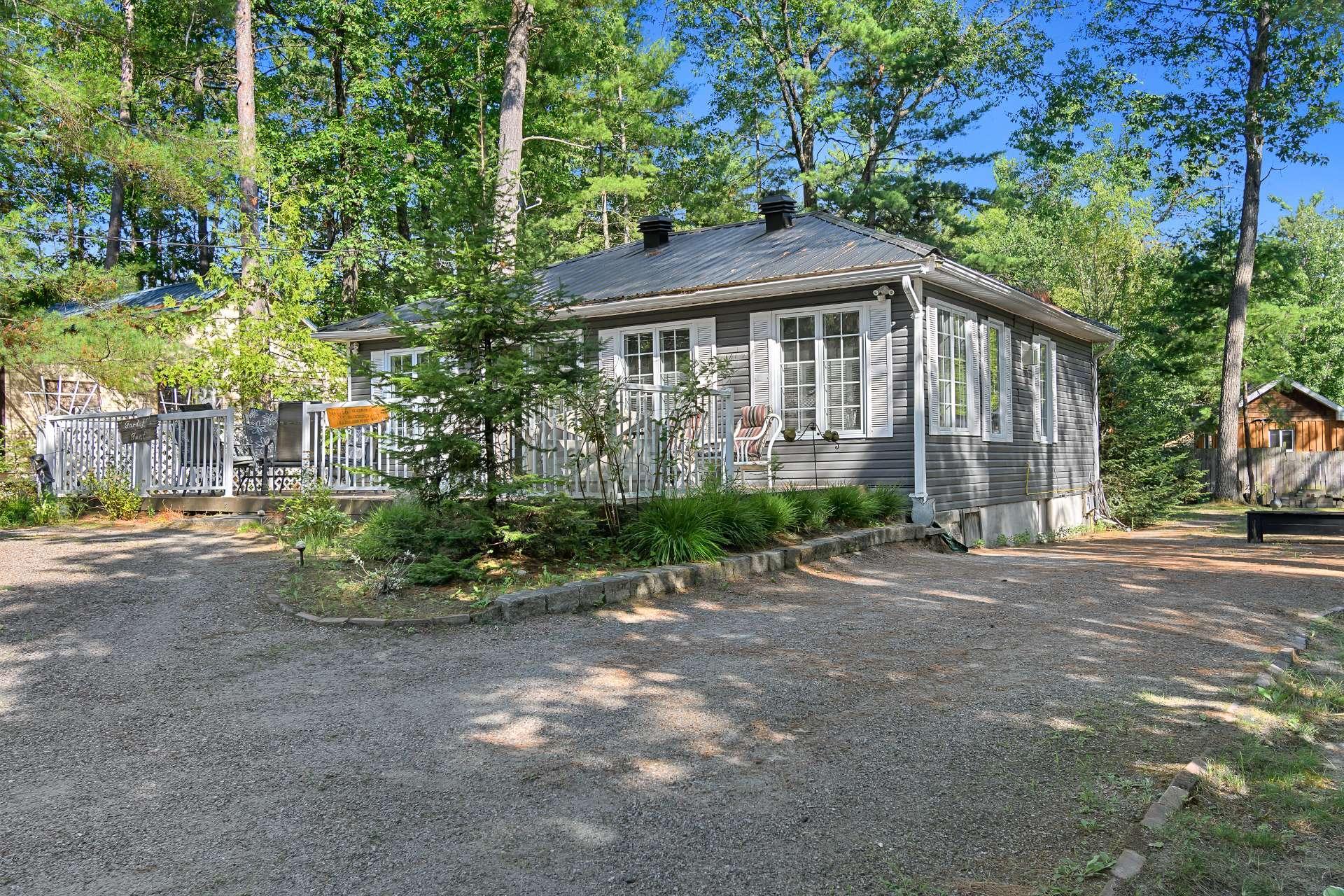 









5C


Rue McCagg

,
Clarendon,




QC
J0X2Y0

