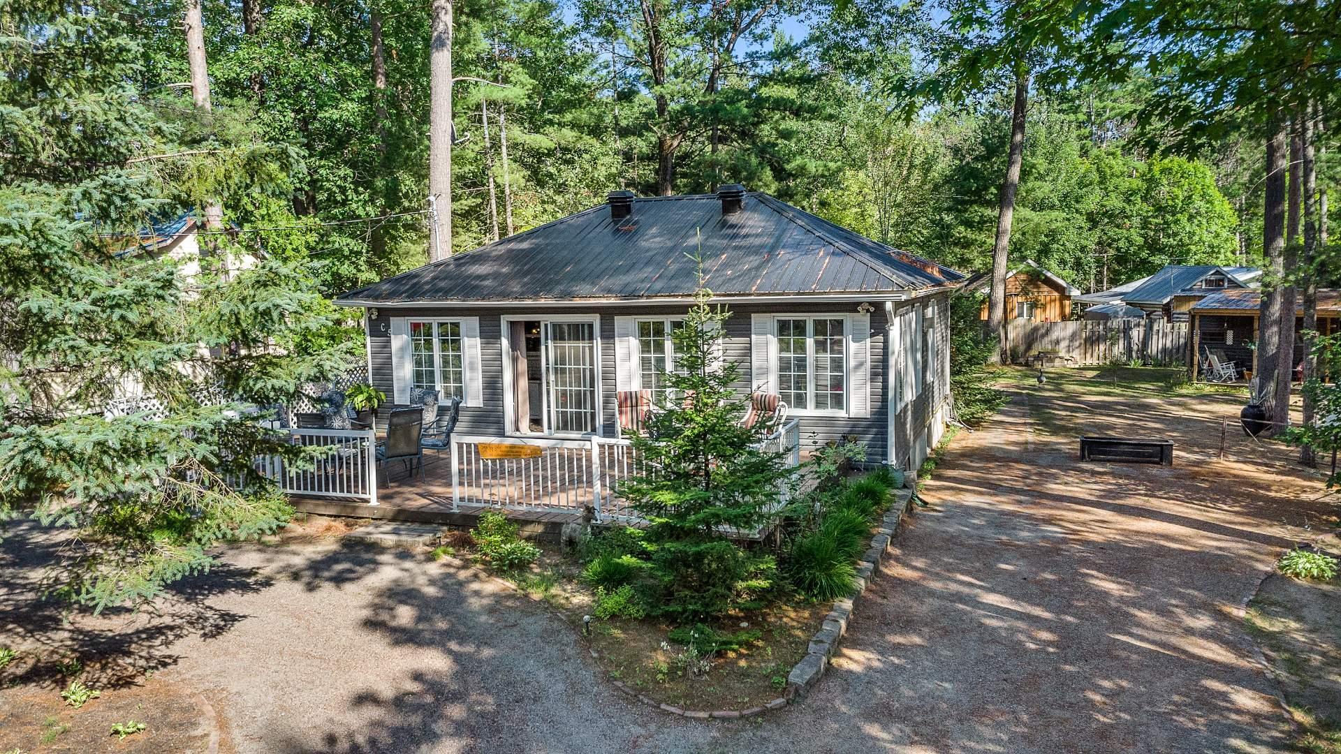 









5C


Rue McCagg

,
Clarendon,




QC
J0X2Y0

