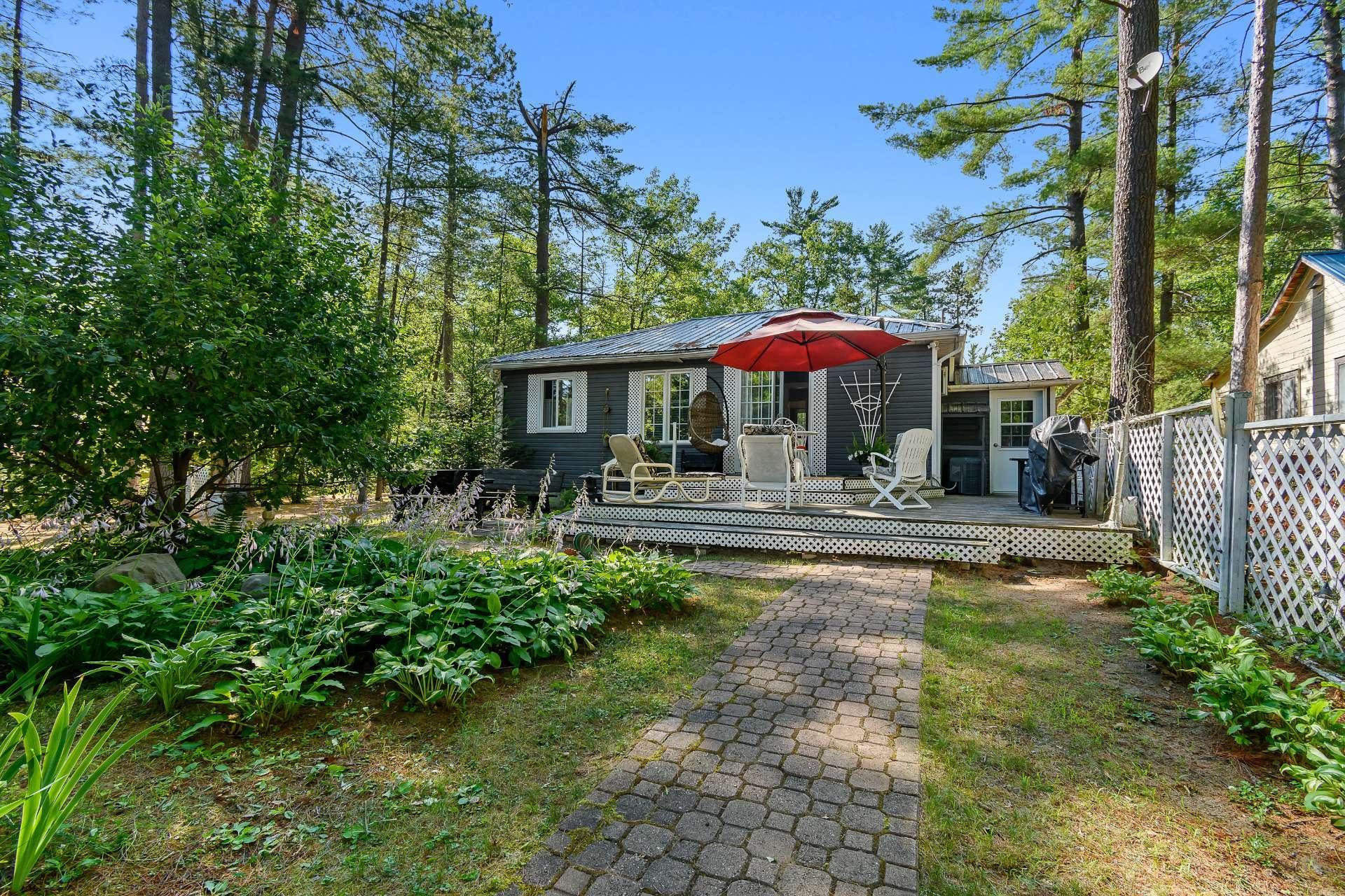 









5C


Rue McCagg

,
Clarendon,




QC
J0X2Y0

