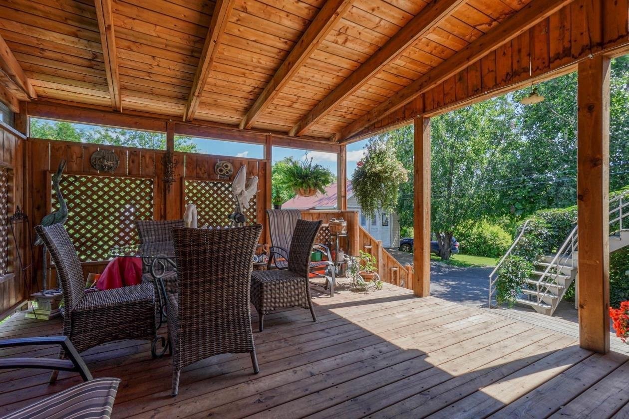 









1209

 - 1211


Ch. de la Montagne

,
Mont-Saint-Hilaire,




QC
J3G4S6

