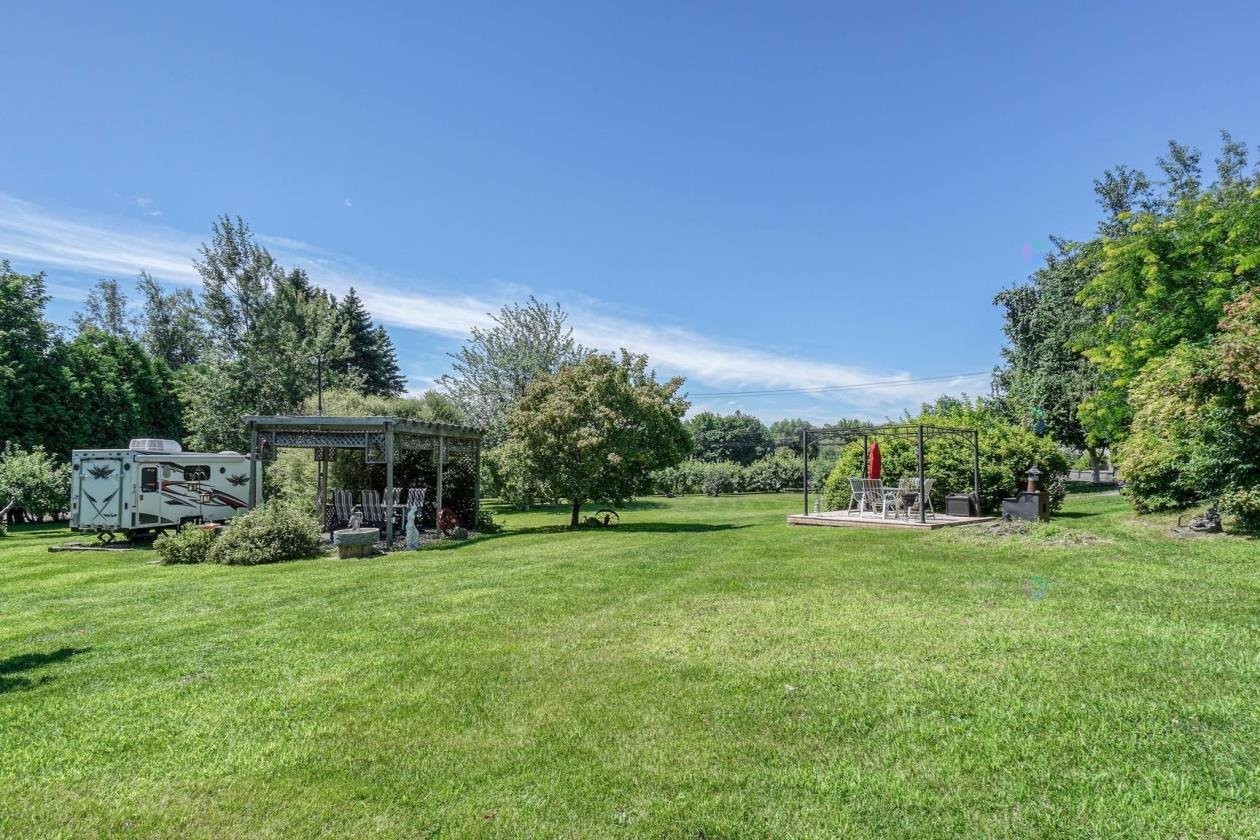 









1209

 - 1211


Ch. de la Montagne

,
Mont-Saint-Hilaire,




QC
J3G4S6

