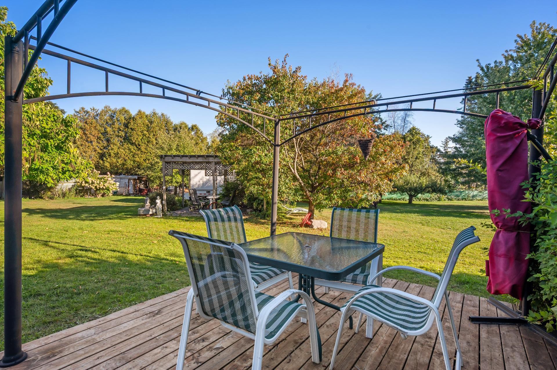 









1209

 - 1211


Ch. de la Montagne

,
Mont-Saint-Hilaire,




QC
J3G4S6

