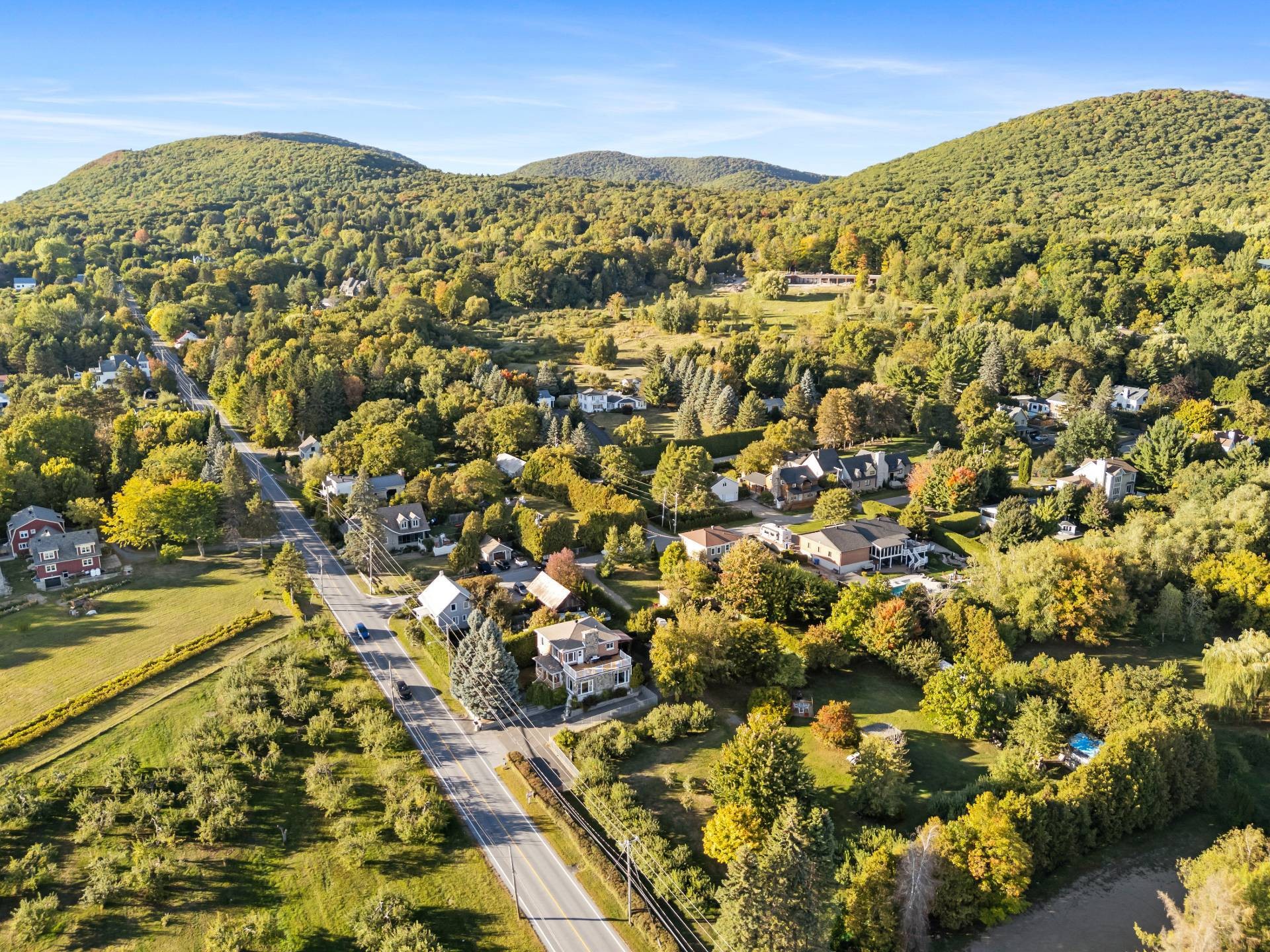 









1209

 - 1211


Ch. de la Montagne

,
Mont-Saint-Hilaire,




QC
J3G4S6

