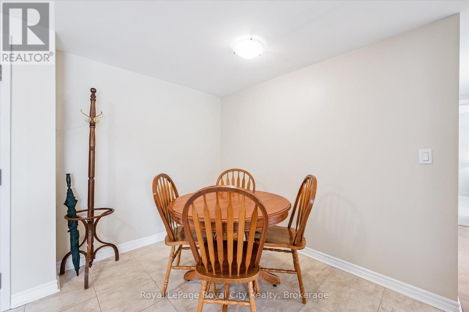 












212 - 37 GOODWIN DRIVE

,
Guelph (Pineridge/Westminster Woods),




Ontario
N1L0E6

