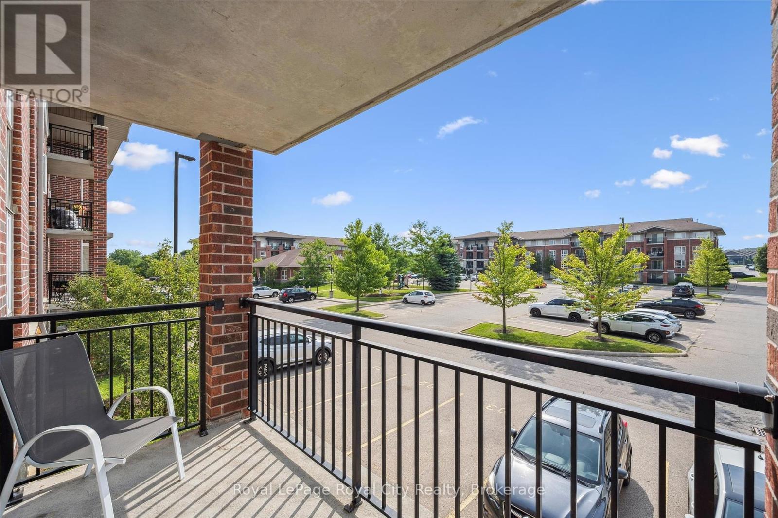 












212 - 37 GOODWIN DRIVE

,
Guelph (Pineridge/Westminster Woods),




Ontario
N1L0E6

