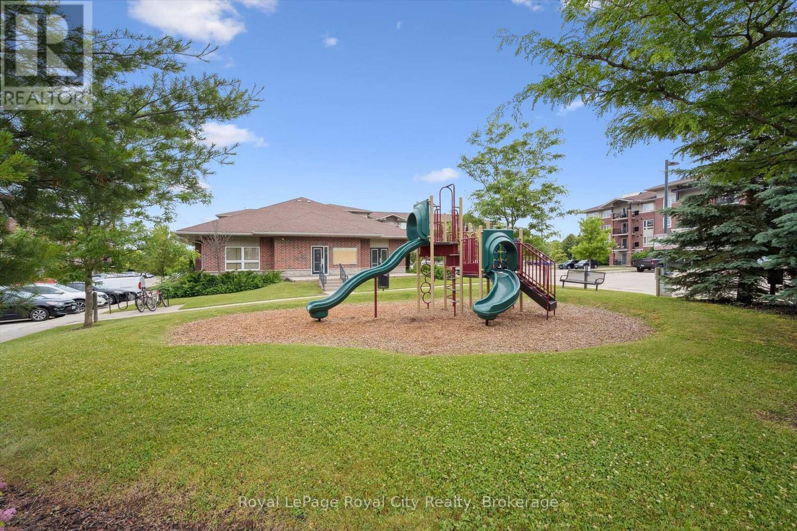 












212 - 37 GOODWIN DRIVE

,
Guelph (Pineridge/Westminster Woods),




Ontario
N1L0E6

