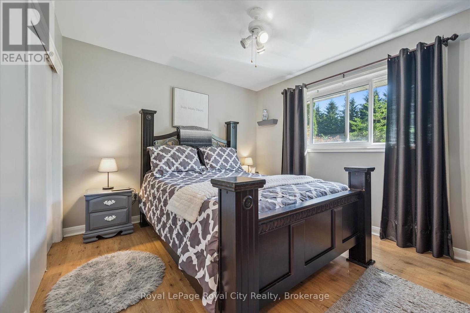 












366 PEEL STREET

,
Wellington North (Mount Forest),




Ontario
N0G2L3

