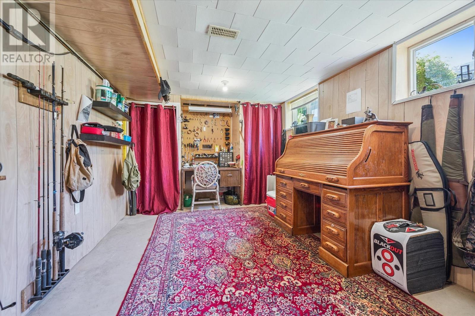 












366 PEEL STREET

,
Wellington North (Mount Forest),




Ontario
N0G2L3

