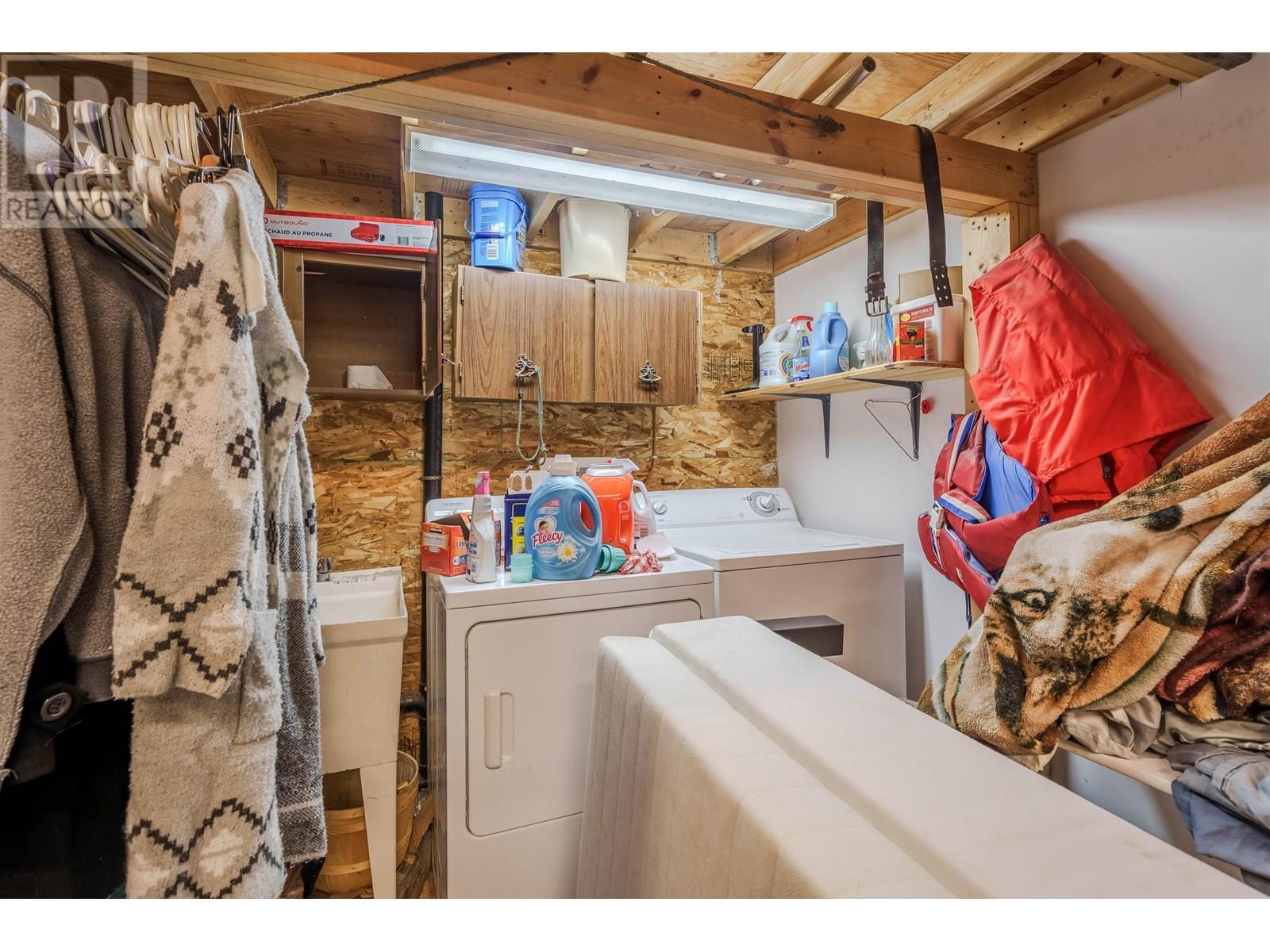 












7478 BURGESS ROAD

,
Deka Lake / Sulphurous / Hathaway Lakes,




British Columbia
V0K1X3

