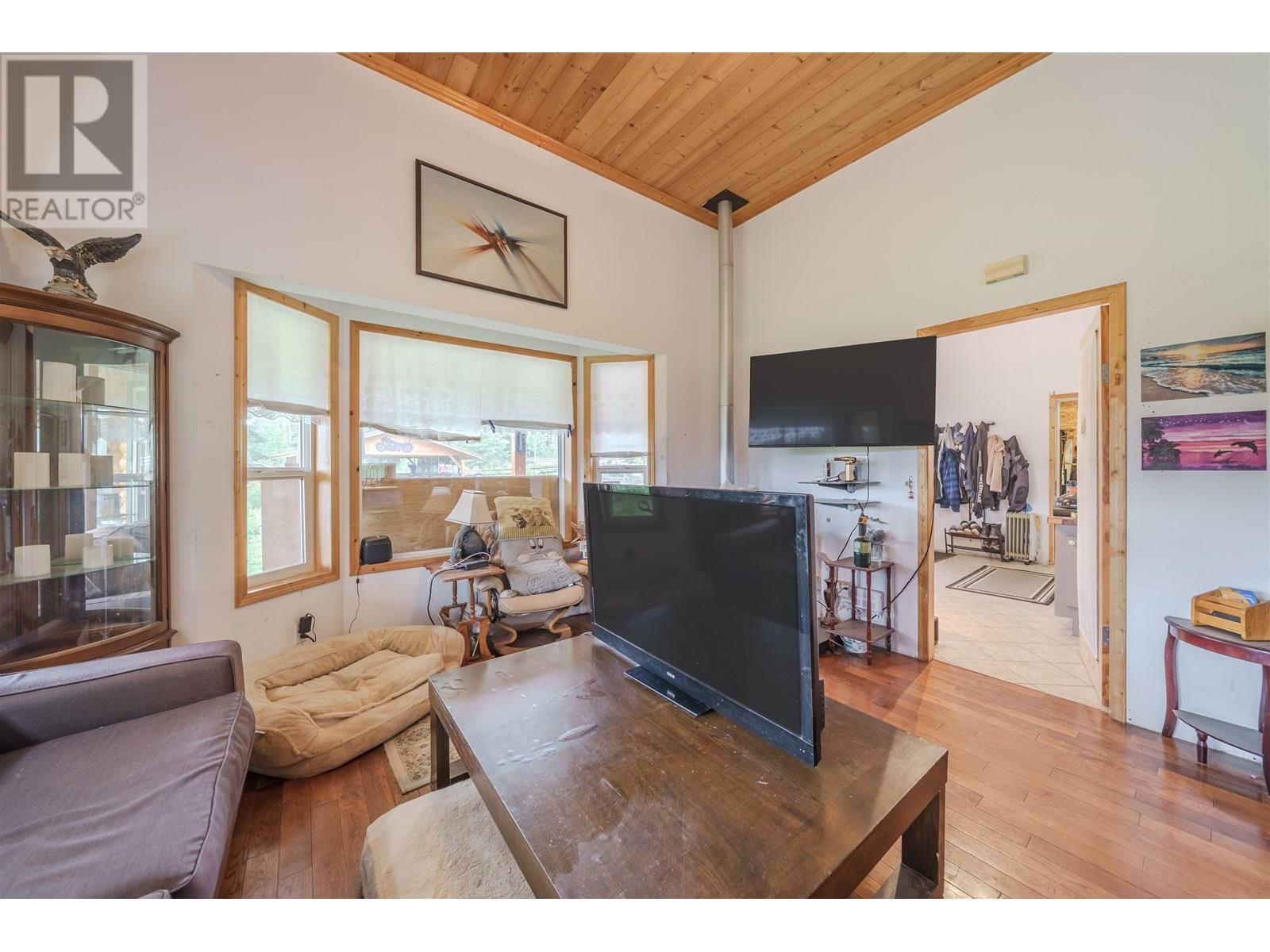 












7478 BURGESS ROAD

,
Deka Lake / Sulphurous / Hathaway Lakes,




British Columbia
V0K1X3

