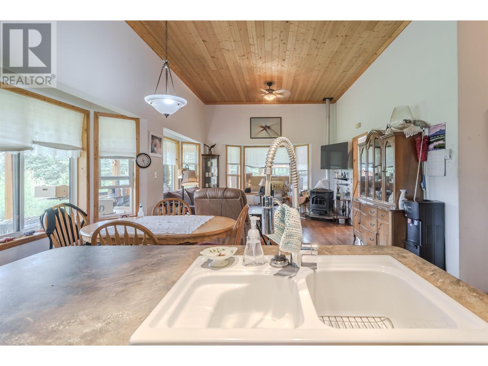 












7478 BURGESS ROAD

,
Deka Lake / Sulphurous / Hathaway Lakes,




British Columbia
V0K1X3

