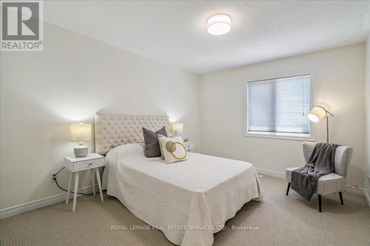 












3066 HIGHVALLEY ROAD

,
Oakville,




Ontario
L6M5H3

