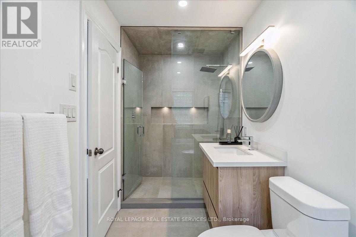 












3066 HIGHVALLEY ROAD

,
Oakville,




Ontario
L6M5H3

