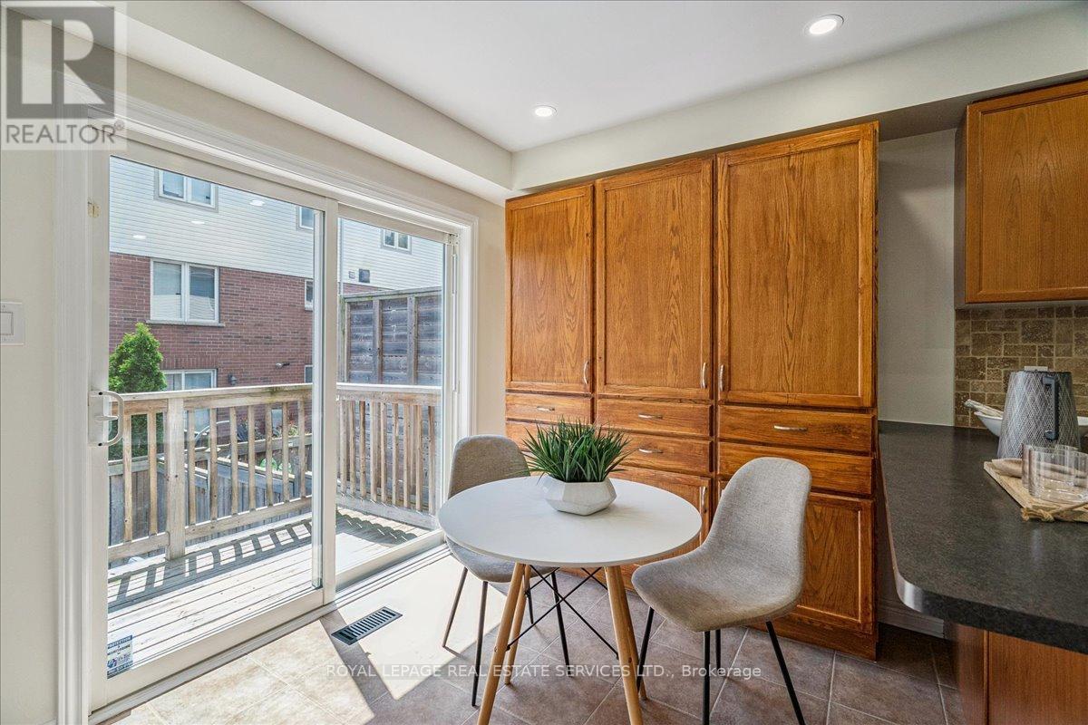












3066 HIGHVALLEY ROAD

,
Oakville,




Ontario
L6M5H3

