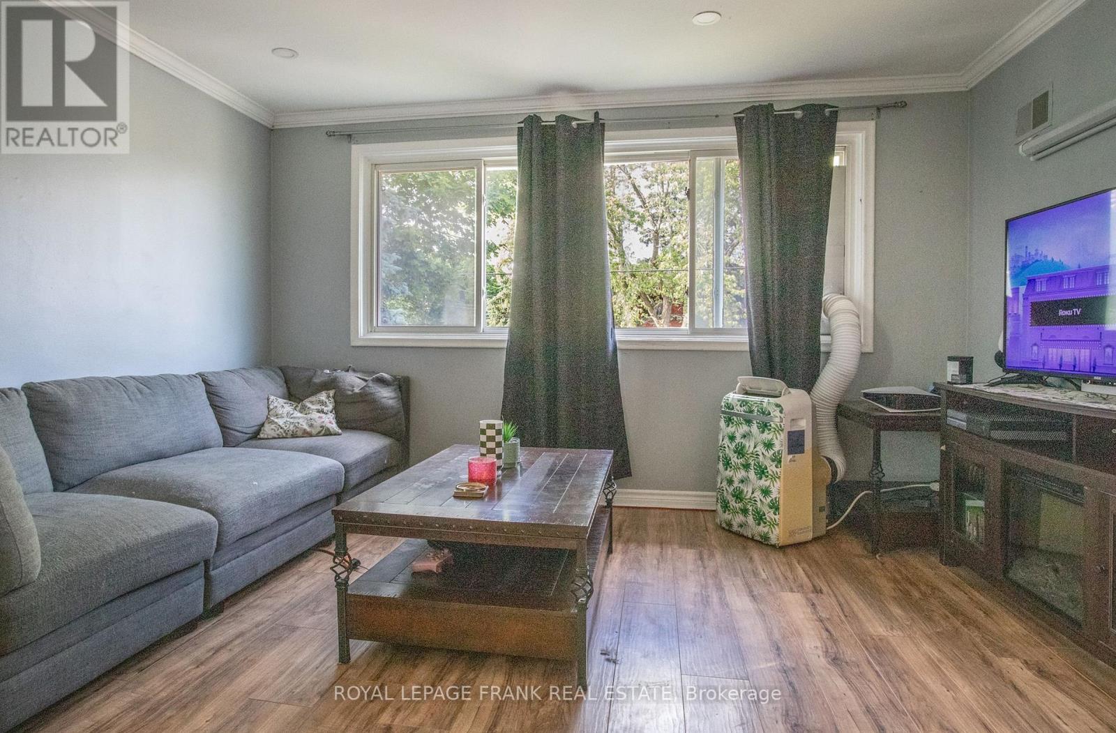 












1030 RAVINE ROAD

,
Oshawa (Lakeview),




Ontario
L1H4C8

