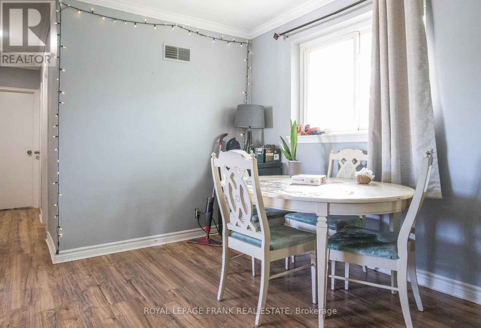 












1030 RAVINE ROAD

,
Oshawa (Lakeview),




Ontario
L1H4C8

